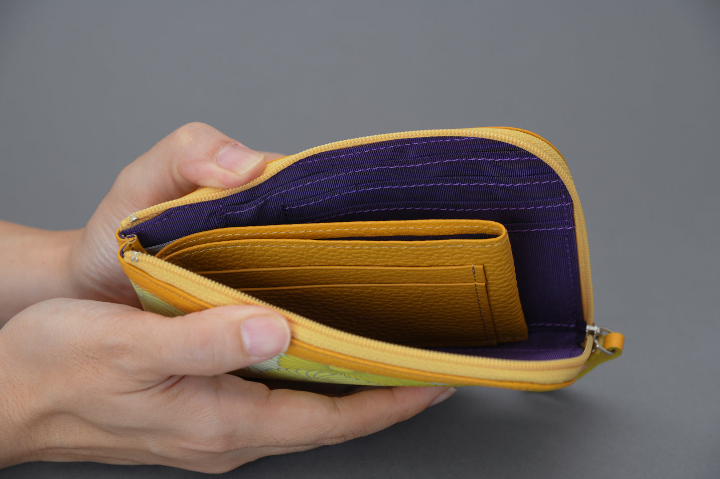 【Web限定】L字開きミニ財布 E.万寿菊文様イエロー(本体価格34,800円)
